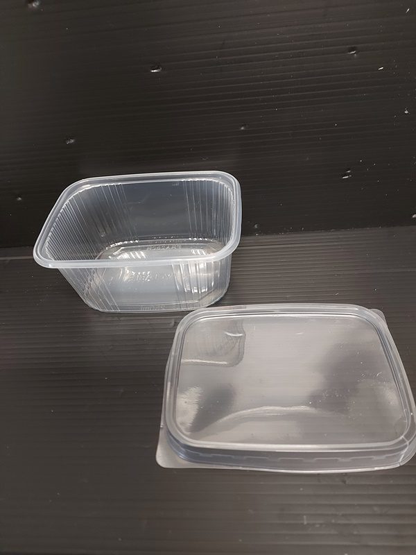 Miska PP hranatá 250 ml transparentní 108x82x49 mm (100 ks)